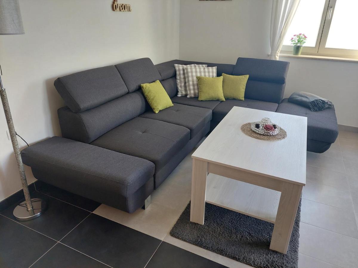 Gavza Sky View Apartment Cres Buitenkant foto