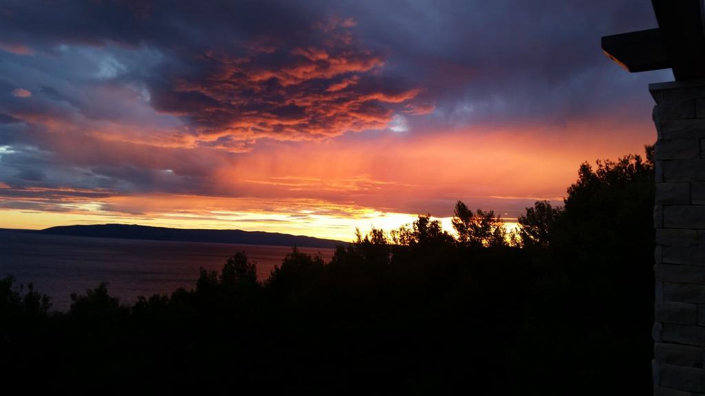 Gavza Sky View Apartment Cres Buitenkant foto