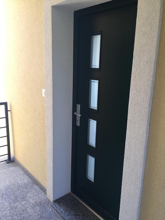 Gavza Sky View Apartment Cres Buitenkant foto