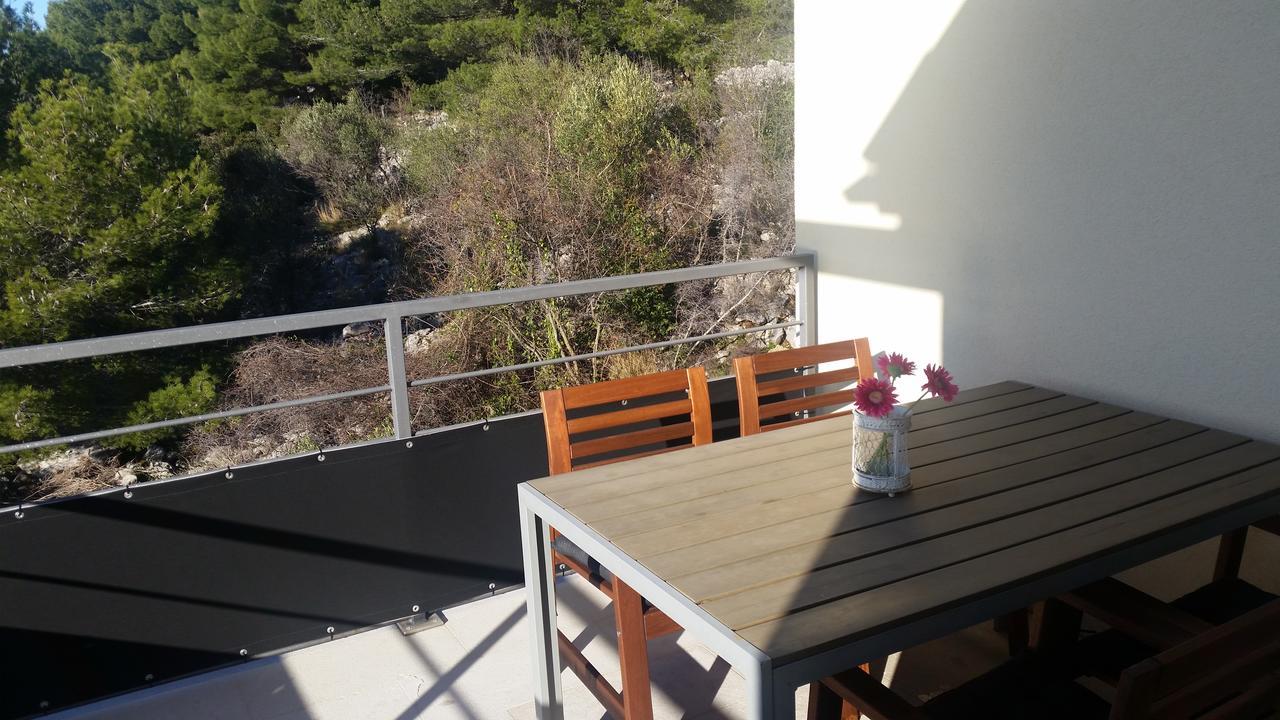 Gavza Sky View Apartment Cres Buitenkant foto