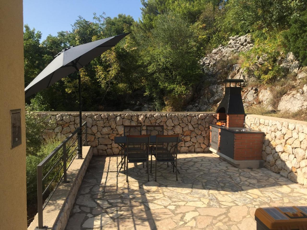 Gavza Sky View Apartment Cres Buitenkant foto